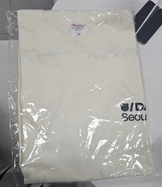 U Day Seoul 티셔츠